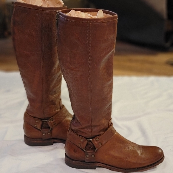 Frye Brown Boots - Picture 5 of 10